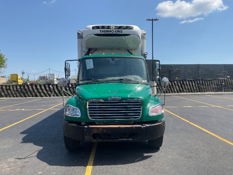 2019 Freightliner M2 106 in Akron, OH — photo 2
