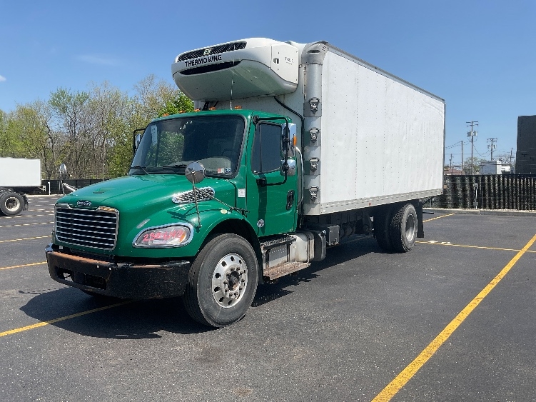 2019 Freightliner M2 106 in Akron, OH — photo 3