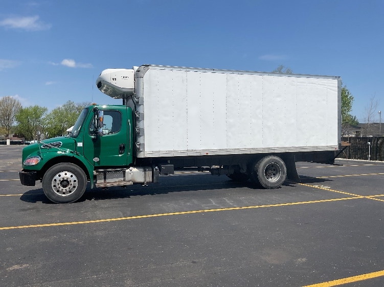 2019 Freightliner M2 106 in Akron, OH — photo 4
