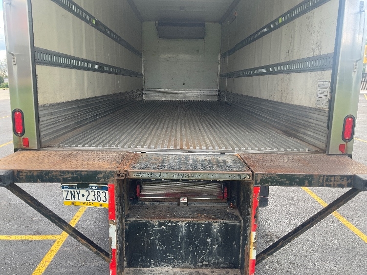 2019 Freightliner M2 106 in Akron, OH — photo 10