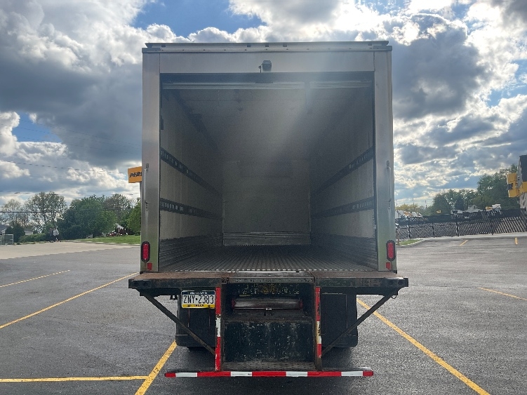 2019 Freightliner M2 106 in Akron, OH — photo 8