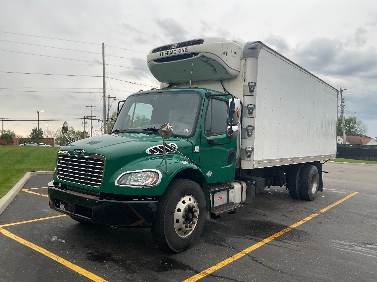 2019 Freightliner M2 106 in Akron, OH — photo 3