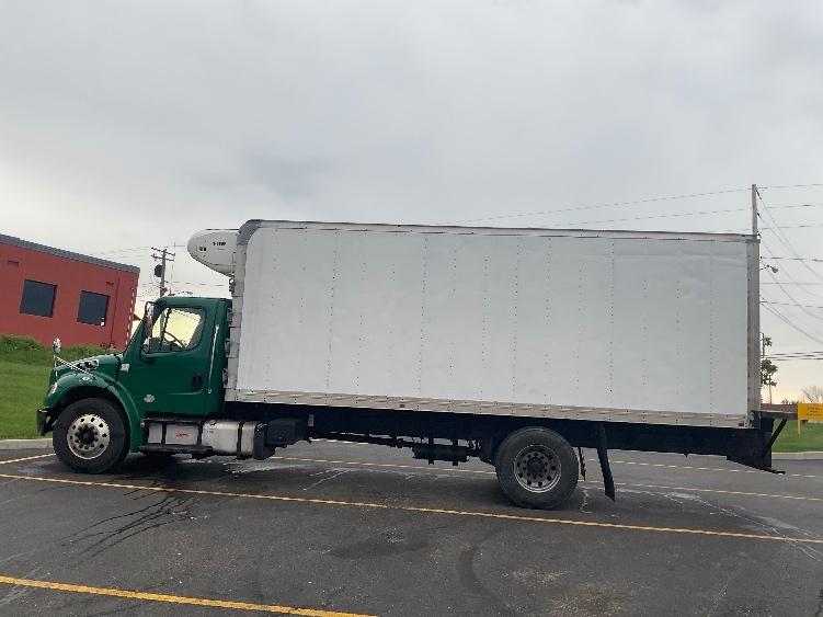 2019 Freightliner M2 106 in Akron, OH — photo 4