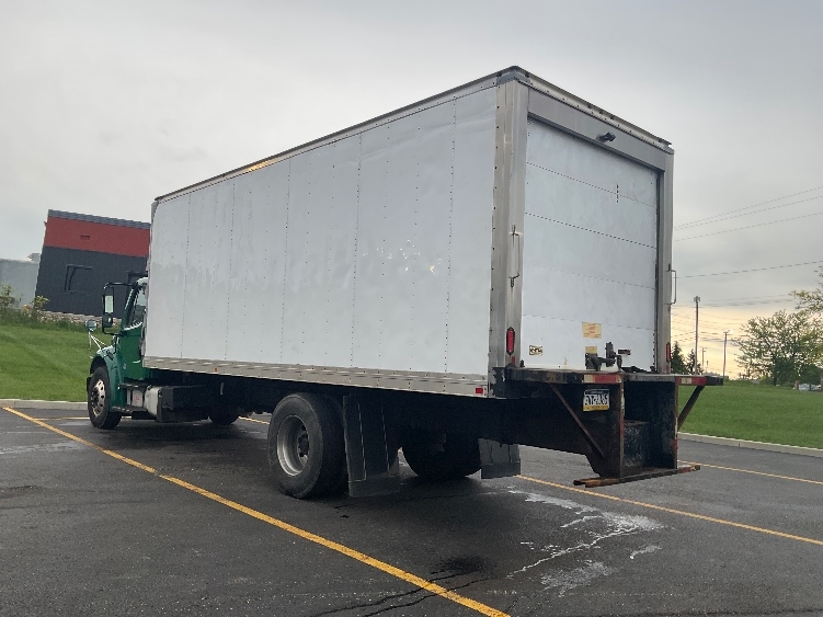2019 Freightliner M2 106 in Akron, OH — photo 6