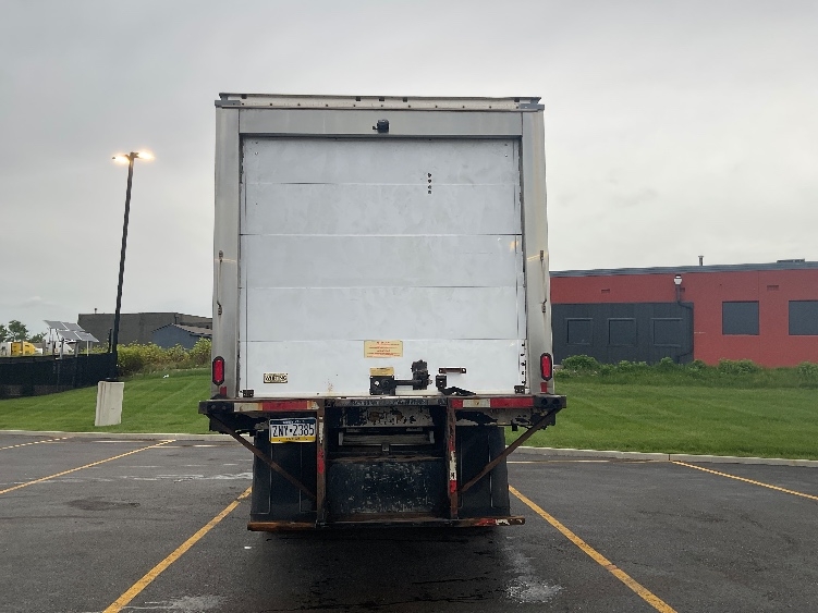 2019 Freightliner M2 106 in Akron, OH — photo 7