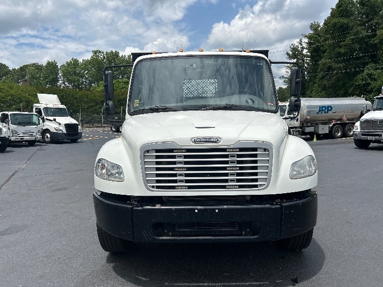 2019 Freightliner eM2 in Norcross, GA — photo 2