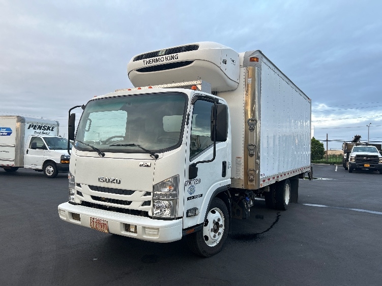 2019 Isuzu NQR in Torrance, CA — photo 3