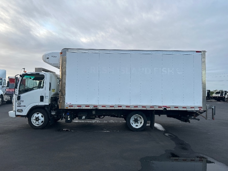 2019 Isuzu NQR in Torrance, CA — photo 4