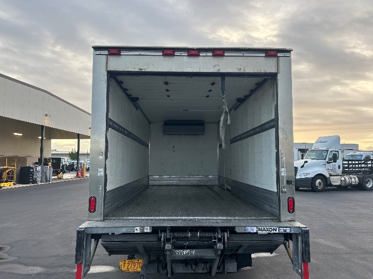 2019 Isuzu NQR in Torrance, CA — photo 8