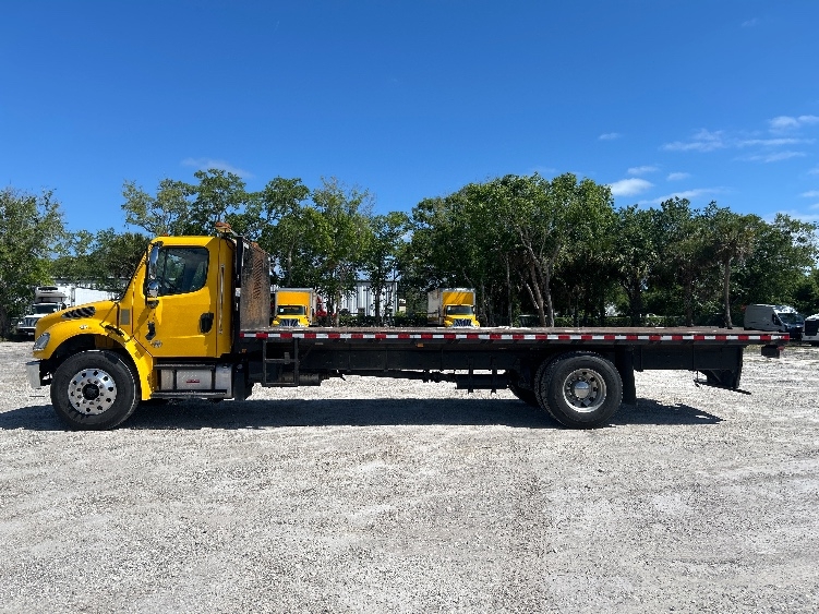 2019 Freightliner eM2 in Ocala, FL — photo 4