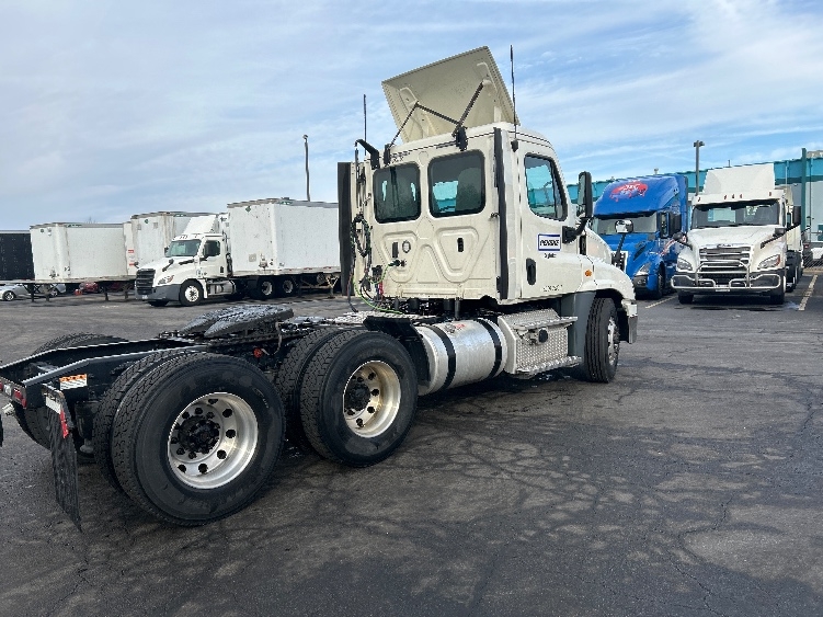 2019 Freightliner Cascadia in Obetz, OH — photo 7
