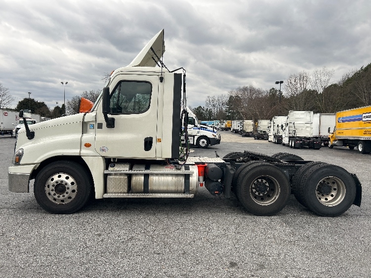 2019 Freightliner Cascadia in Atlanta (Conyers), GA — photo 4