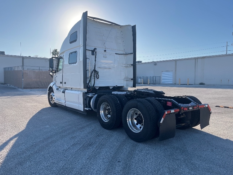 2024 Volvo in Tampa, FL — photo 5