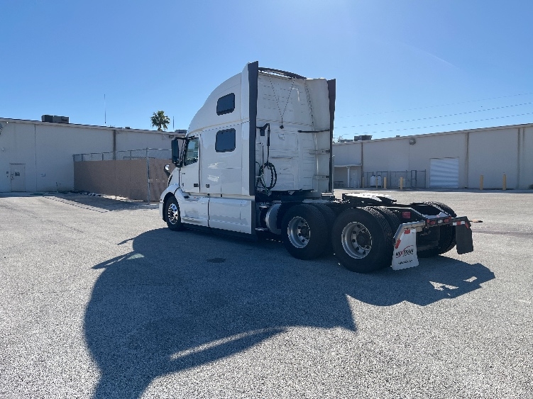 2024 Volvo in Tampa, FL — photo 5