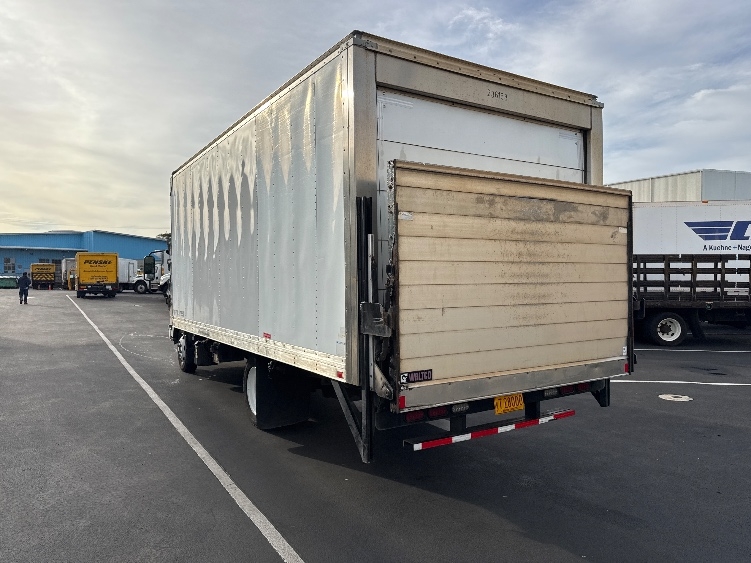 2019 Isuzu NQR in Torrance, CA — photo 6