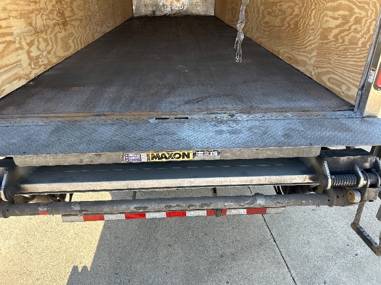 2019 Freightliner M2 106 in Chicago (Melrose Park), IL — photo 10