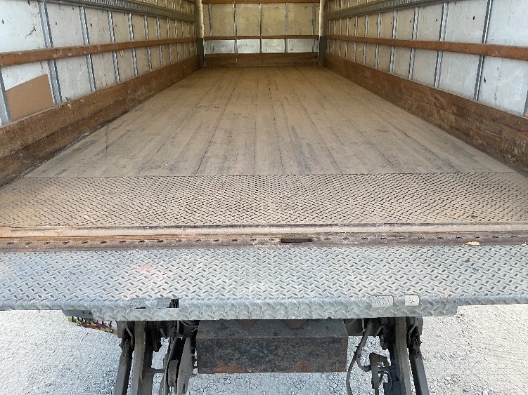 2019 Freightliner eM2 in Harrisburg, PA — photo 10