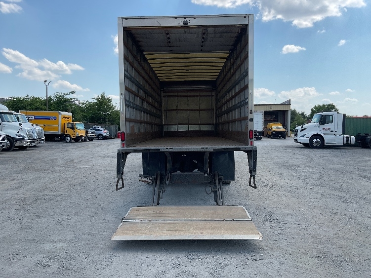 2019 Freightliner eM2 in Harrisburg, PA — photo 9