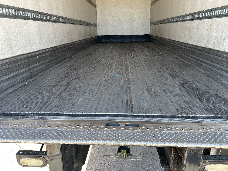 2019 Freightliner M2 106 in Oklahoma City, OK — photo 10