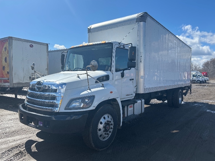 2019 Hino 268 in Londonderry, NH — photo 3