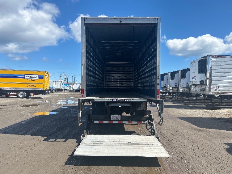 2019 Hino 268 in Londonderry, NH — photo 9
