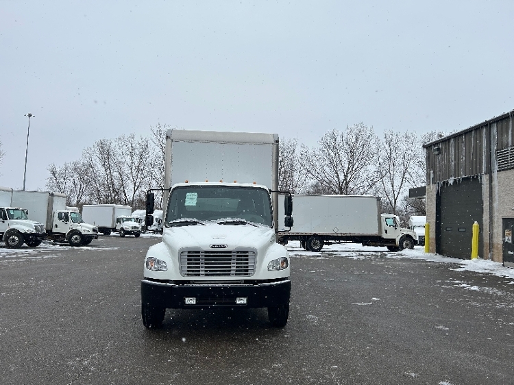 2019 Freightliner M2 106 in Akron, OH — photo 2