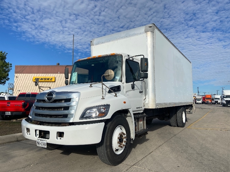 2019 Hino 268 in San Antonio, TX — photo 3
