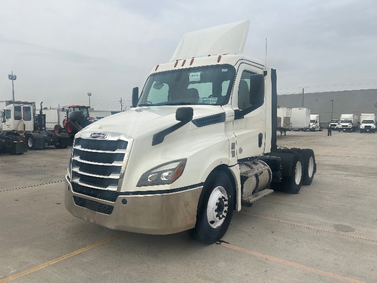 2019 Freightliner in Houston, TX — photo 3