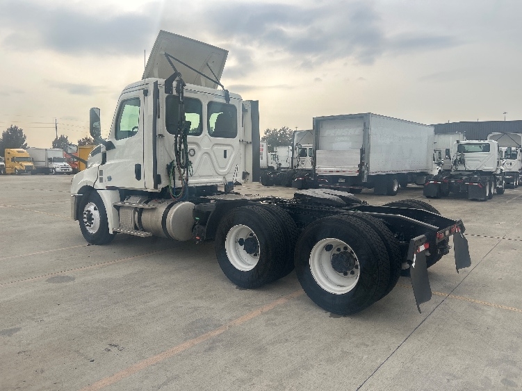 2019 Freightliner in Houston, TX — photo 5