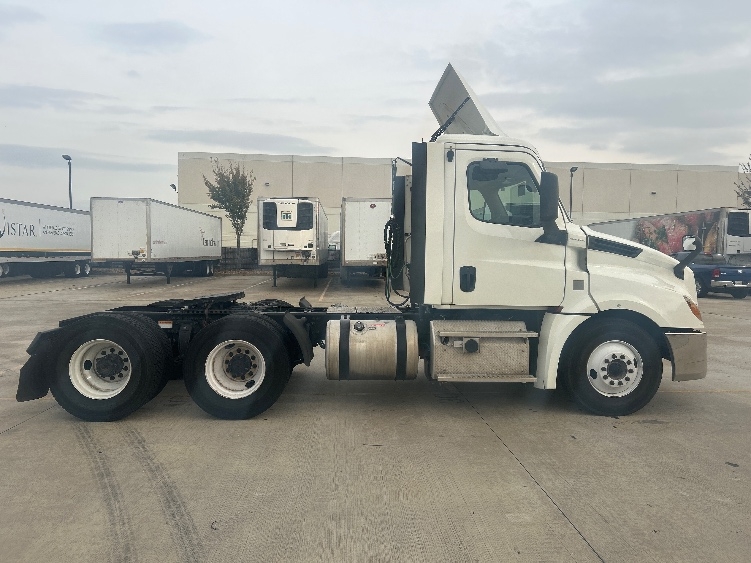 2019 Freightliner in Houston, TX — photo 8