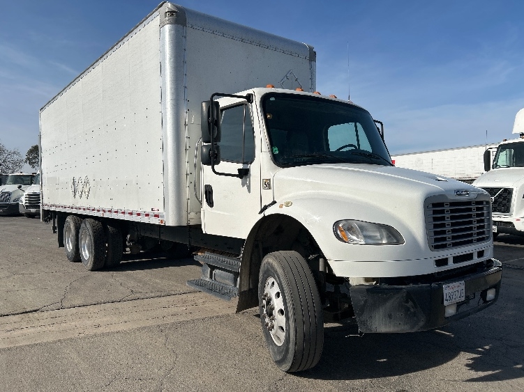 2019 Freightliner M2 106