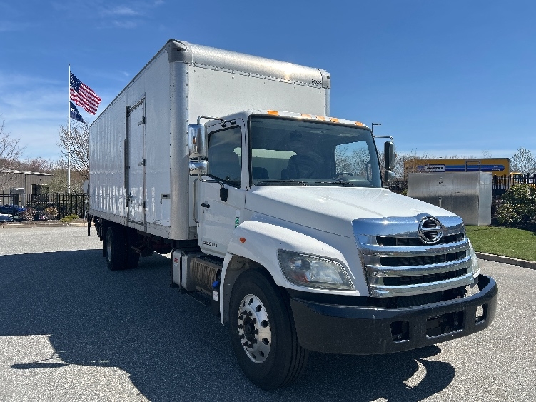 2019 Hino 338