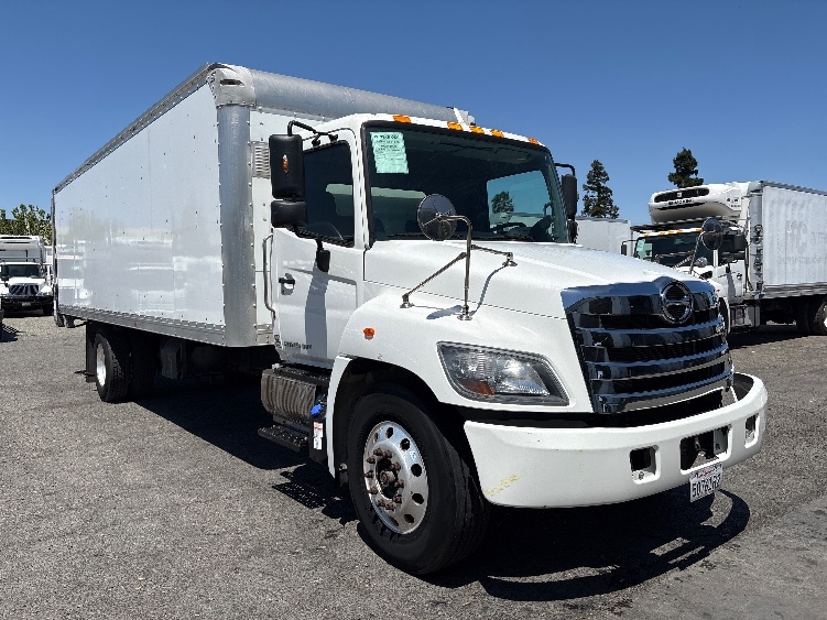 2019 Hino 338
