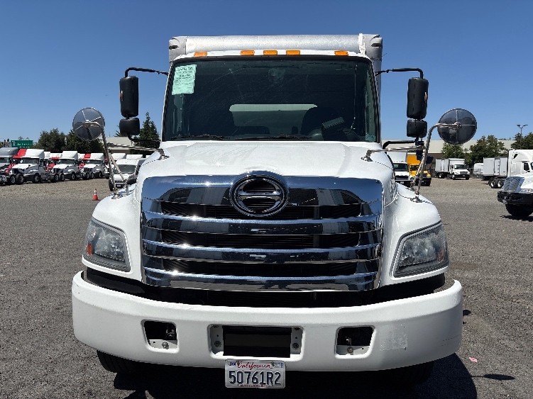 2019 Hino 338 in West Sacramento, CA — photo 2