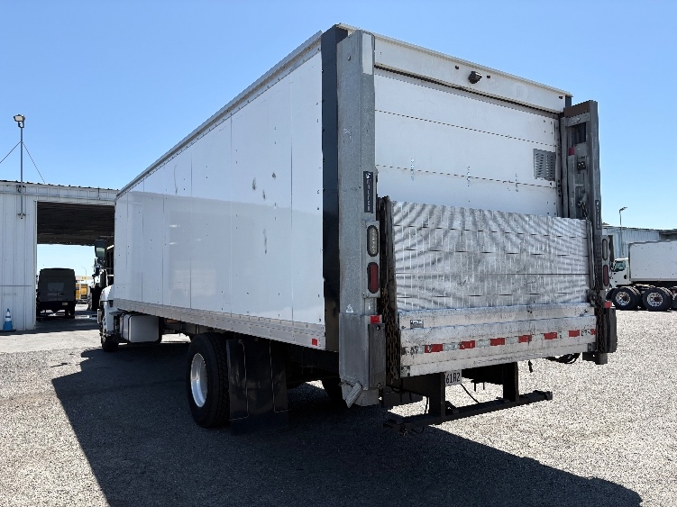 2019 Hino 338 in West Sacramento, CA — photo 6