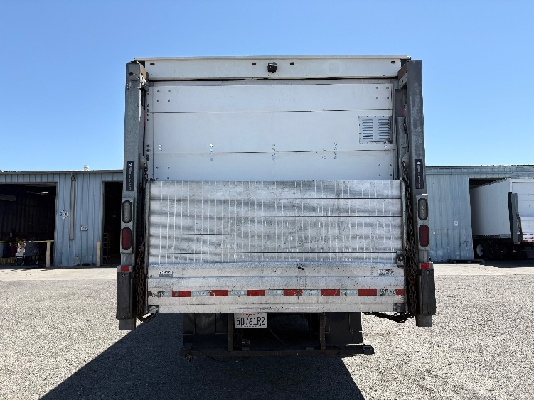 2019 Hino 338 in West Sacramento, CA — photo 7
