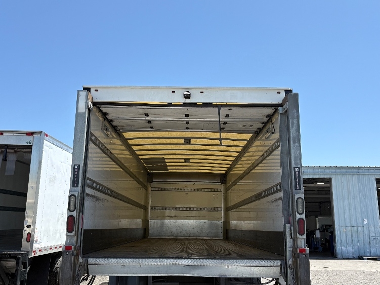 2019 Hino 338 in West Sacramento, CA — photo 8