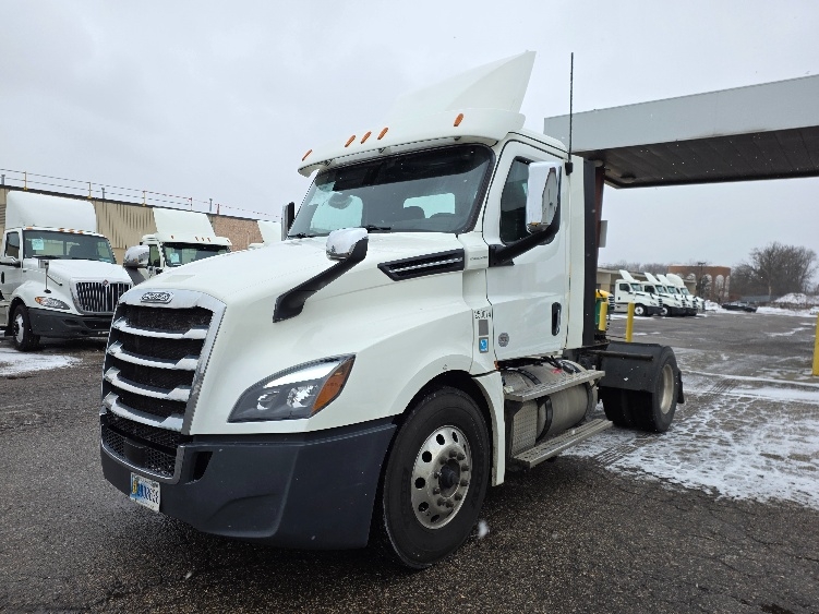 2019 Freightliner in Lansing, MI — photo 3