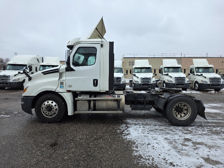 2019 Freightliner in Lansing, MI — photo 4