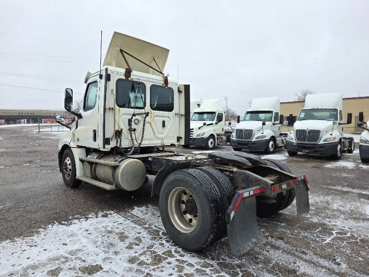 2019 Freightliner in Lansing, MI — photo 5