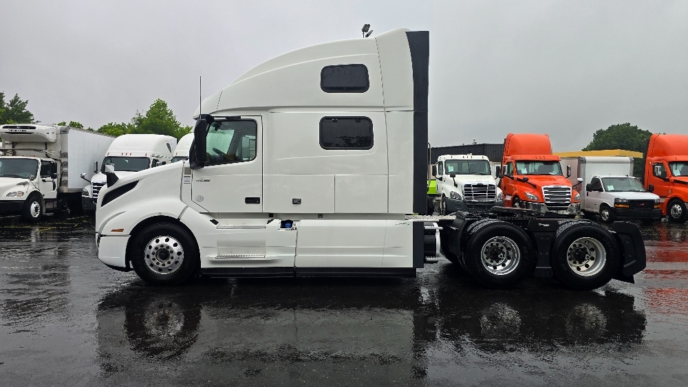 2024 Volvo in Greensboro, NC — photo 4