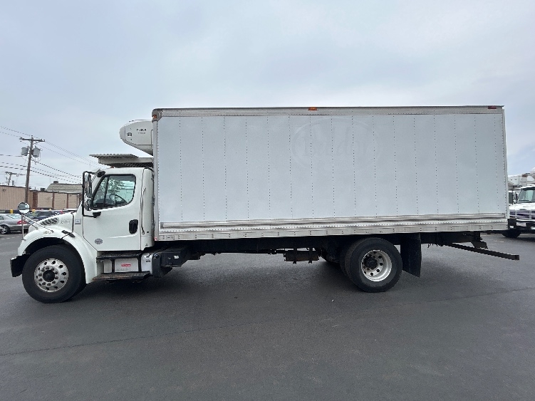2019 Freightliner eM2 in Braintree, MA — photo 4