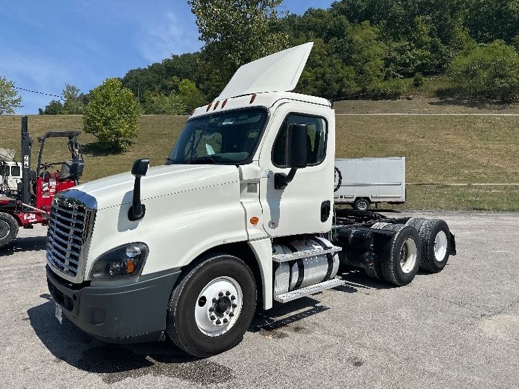 2019 Freightliner in Huntington, WV — photo 3