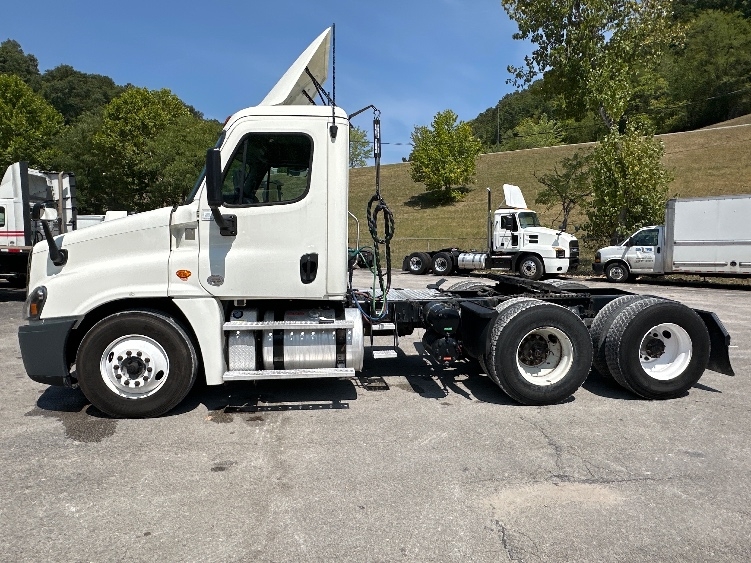 2019 Freightliner in Huntington, WV — photo 4