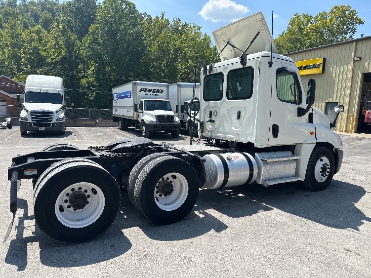 2019 Freightliner in Huntington, WV — photo 7