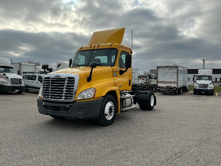 2019 Freightliner Cascadia in Piqua, OH — photo 3