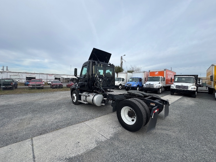2019 Freightliner Cascadia in Ocala, FL — photo 5