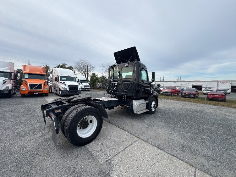 2019 Freightliner Cascadia in Ocala, FL — photo 7