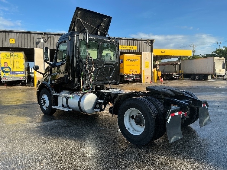 2019 Freightliner in Riviera Beach, FL — photo 5