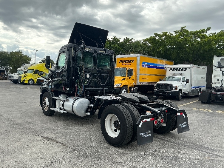 2019 Freightliner in Medley, FL — photo 5